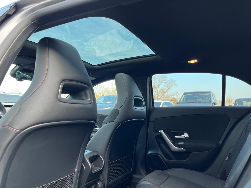 Fahrzeugabbildung Mercedes-Benz A 200 +AMG-ADVANCED+NIGHT+PANORAMA+WINTER-PAKET+