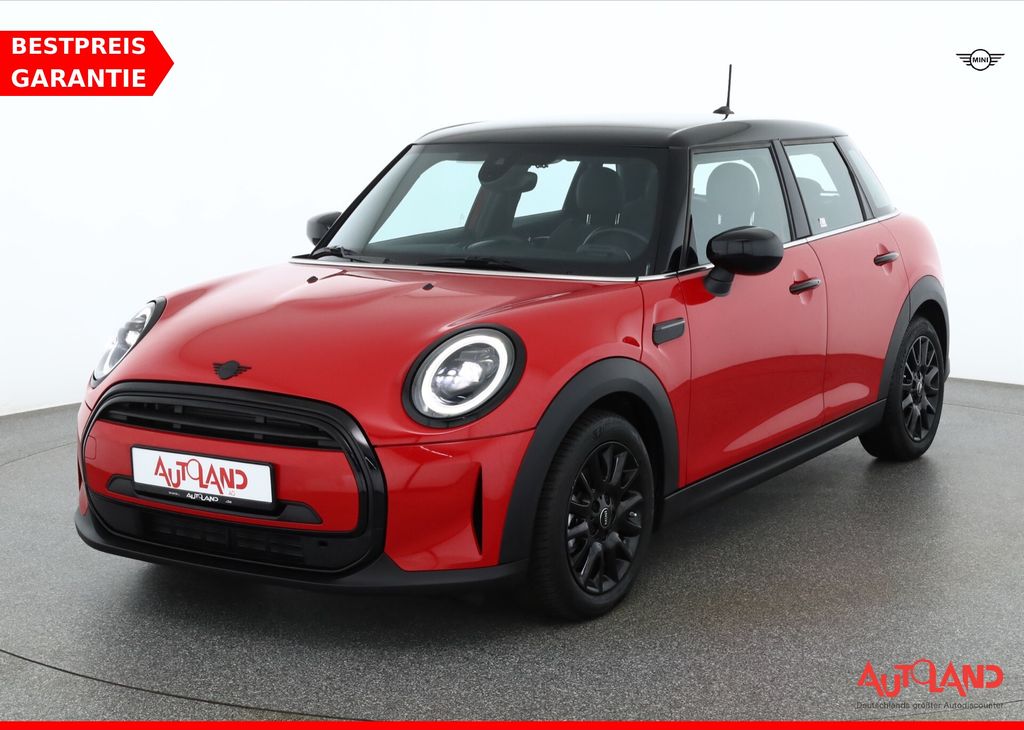 MINI Cooper — hlavná fotografia