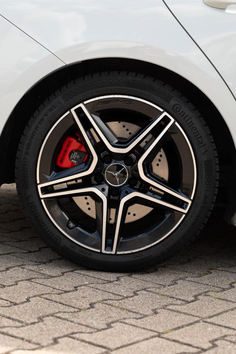 Mercedes-Benz CLA 35 AMG Shooting Brake 4Matic Vollausstattung