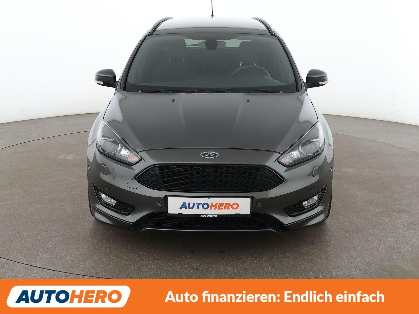 Ford Focus 1.0 EcoBoost ST-Line *NAVI*XENON*TEMPO*PDC