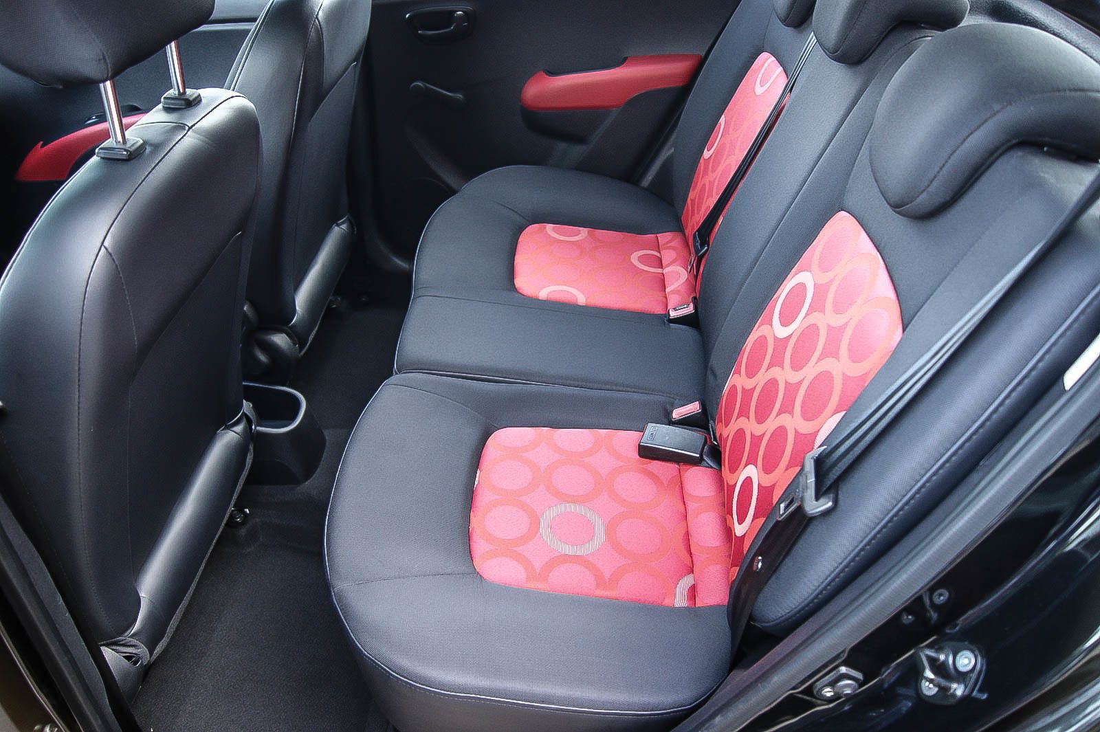 Fahrzeugabbildung Hyundai i10 1.2 Cool KLIMA AIRPLAY NAVIGATION 23.900km!!