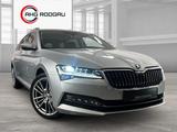 Skoda Superb Combi L&K/ACC/DCC/AHK/MATRIX/MEMO - silberne Skoda Superb