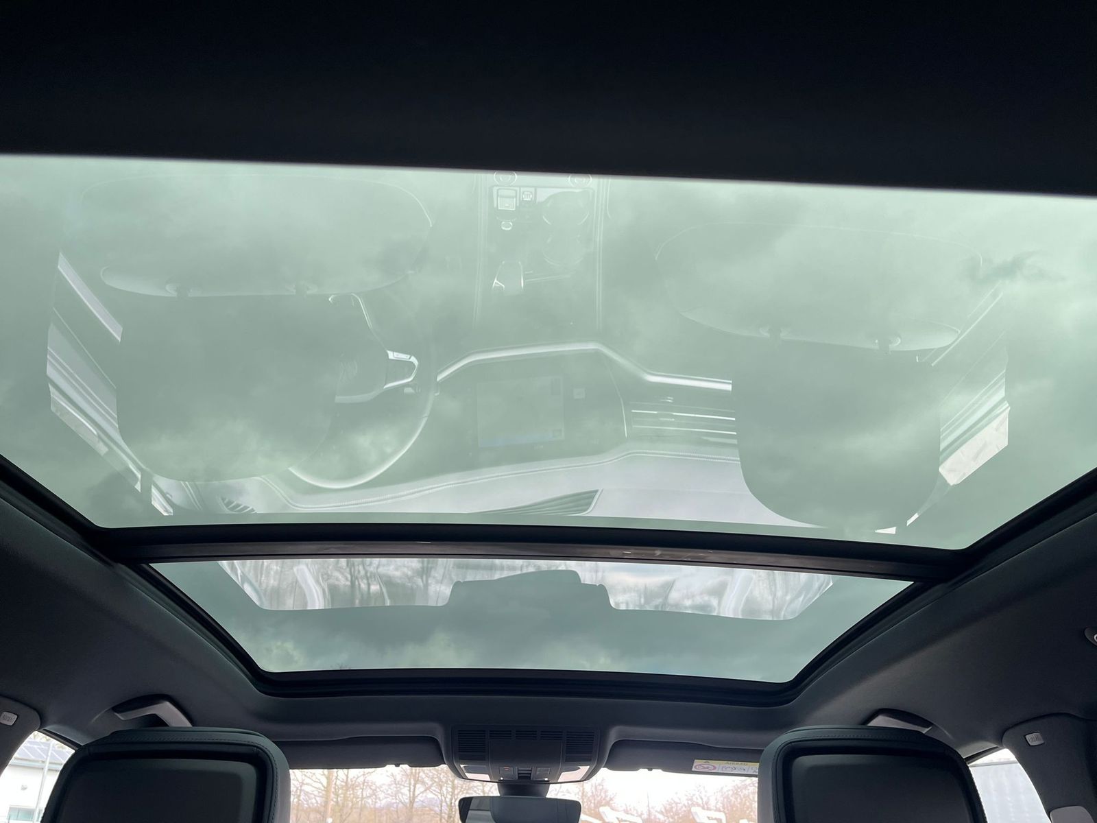 Fahrzeugabbildung Volkswagen Touareg 3.0TDI 4M R-Line VOLL Black 22" UPE 114T