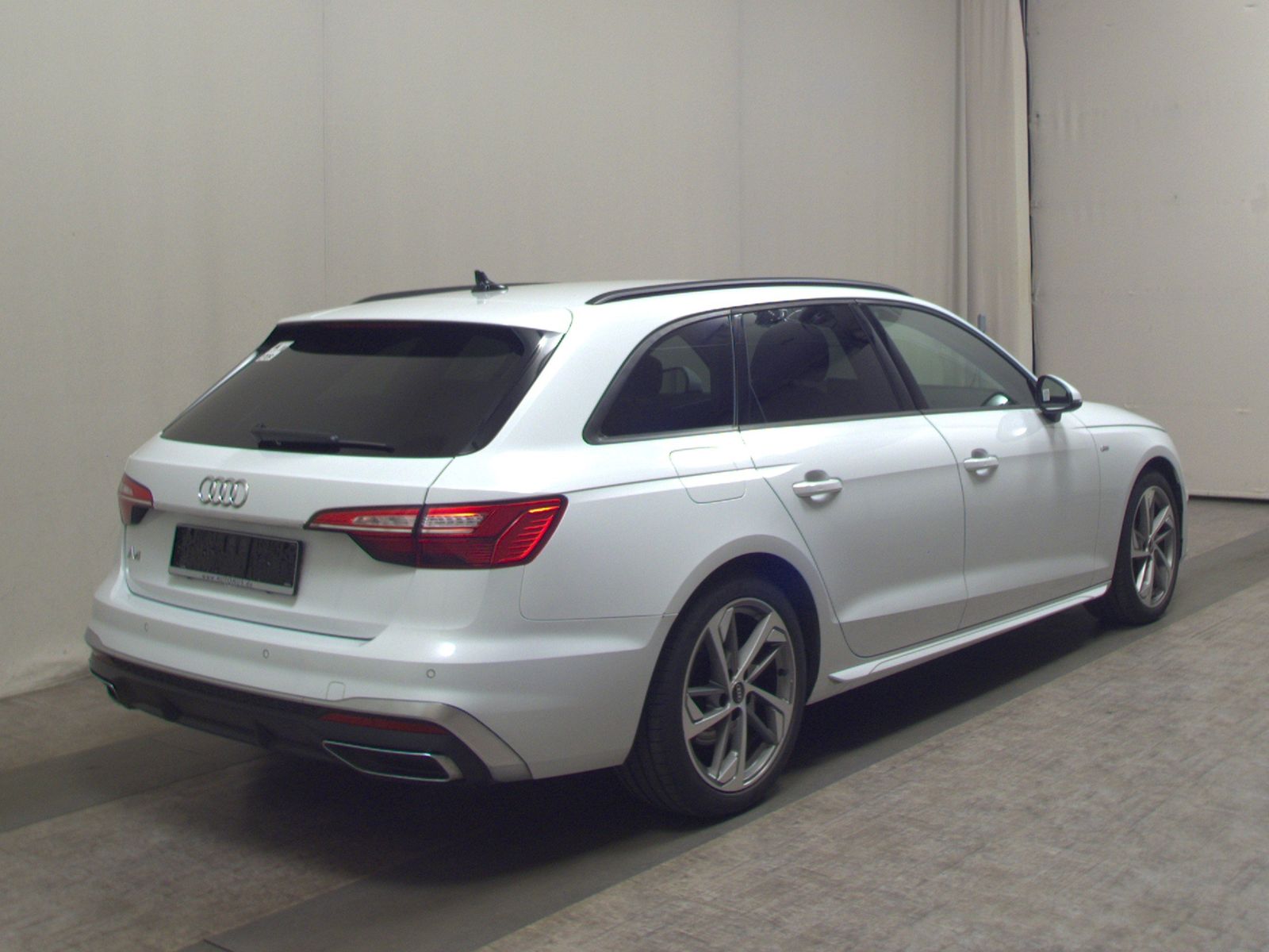 Audi A4 Avant 40 TDI S-Line Leder Navi LED PDC AHK foto 4