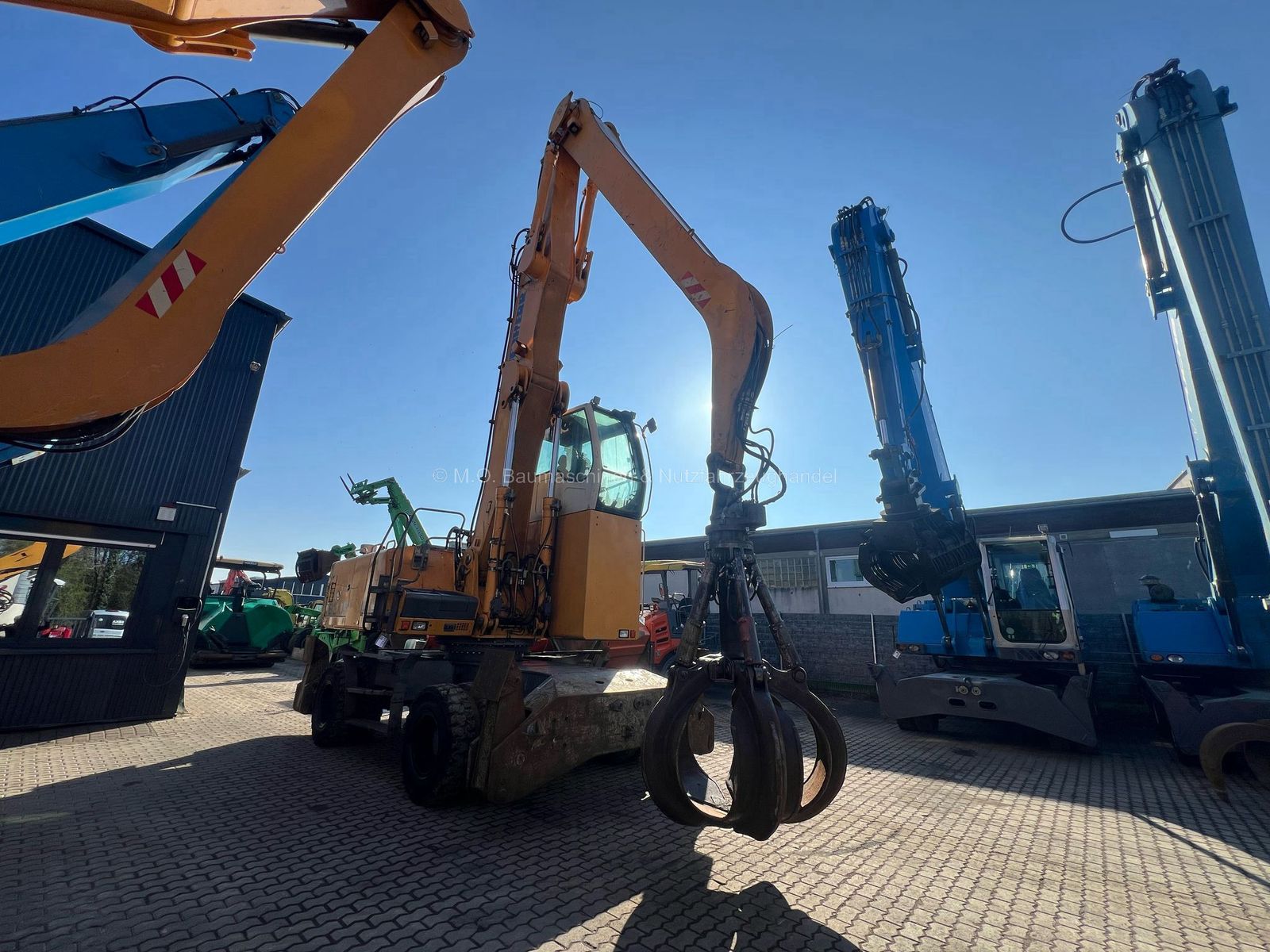 Fahrzeugabbildung Liebherr A 934 C Litronic