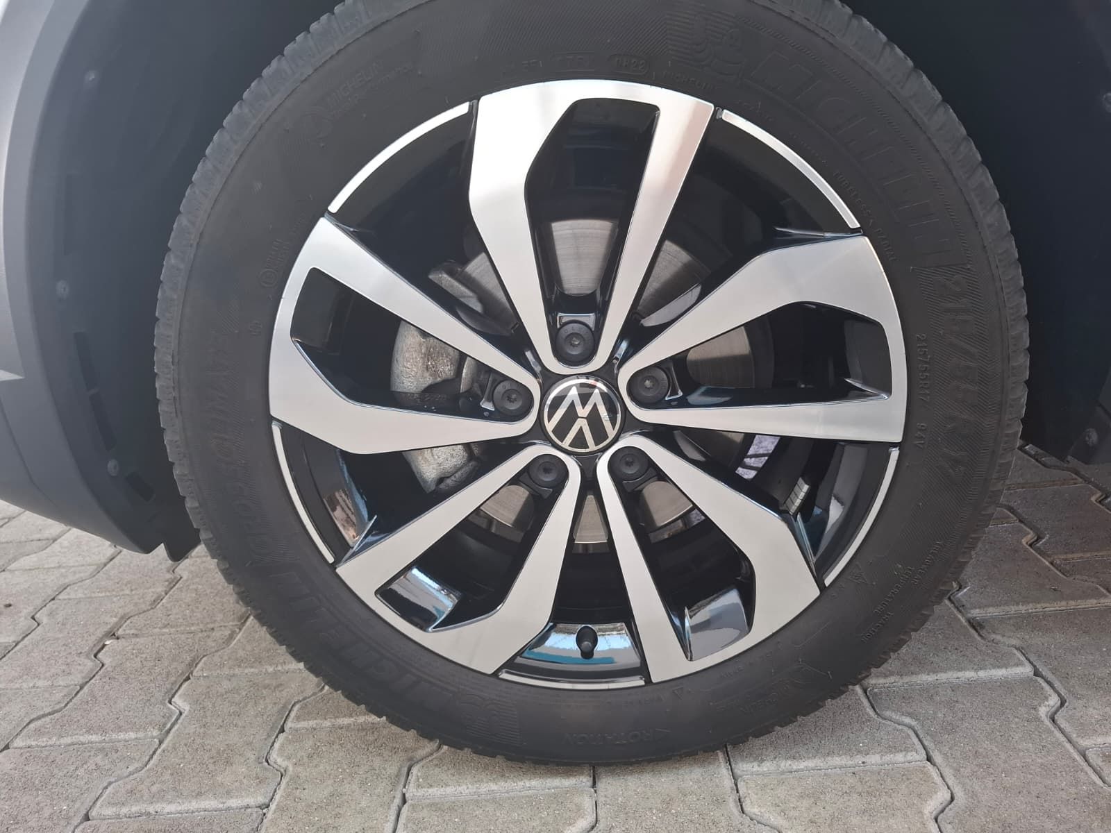 Fahrzeugabbildung Volkswagen T-Roc Style 1.0 TSI +ACC +LED +Park & LaneAssist