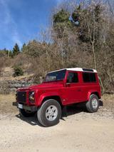 Land Rover Defender 90 2.2 TD4 IBRIDA - Hybrid (Diesel/Elektro): Violett, Kombi