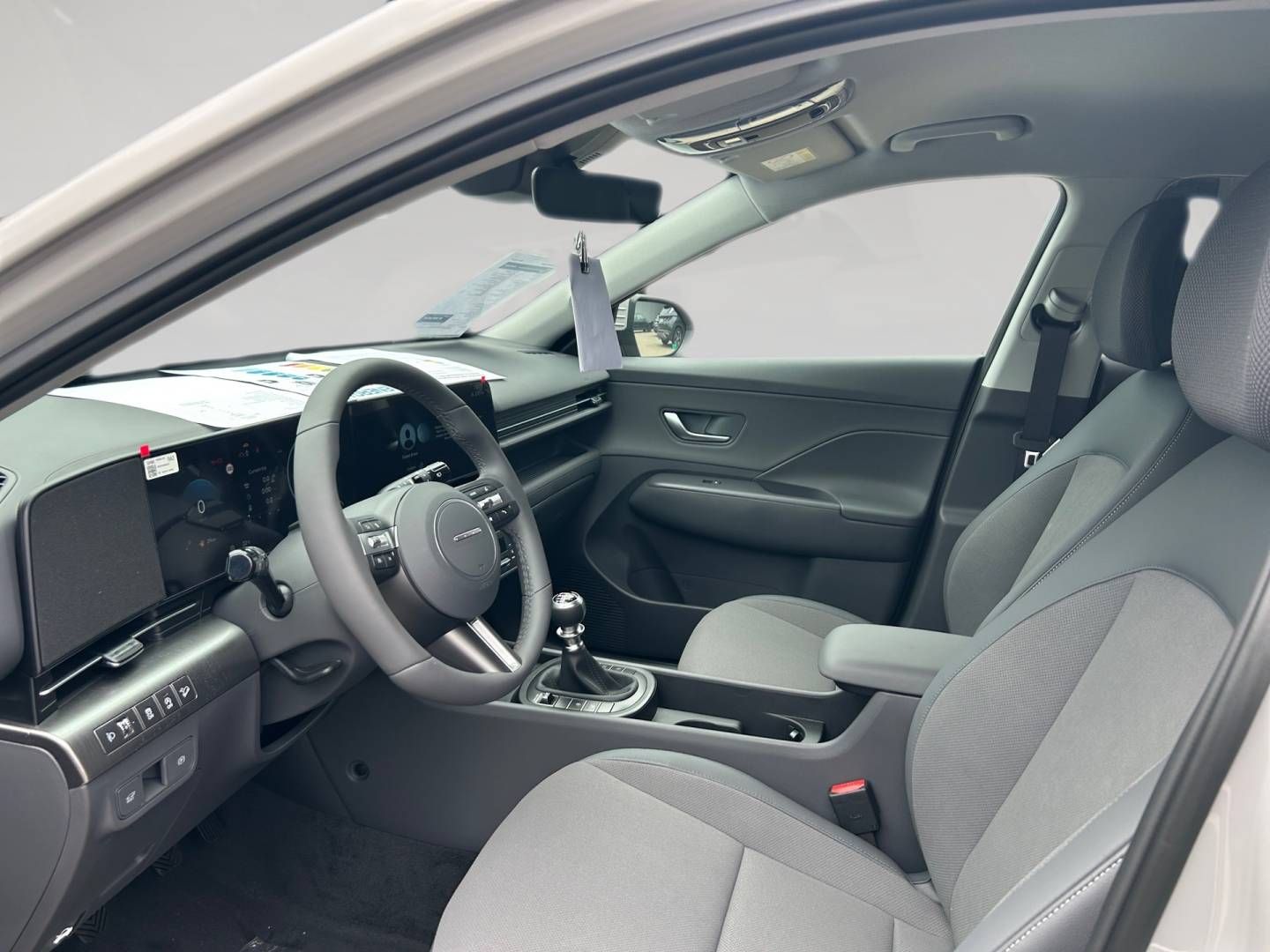 Fahrzeugabbildung Hyundai KONA 1.6 T-GDI (150 PS) Prime Teilleder, Navi, L