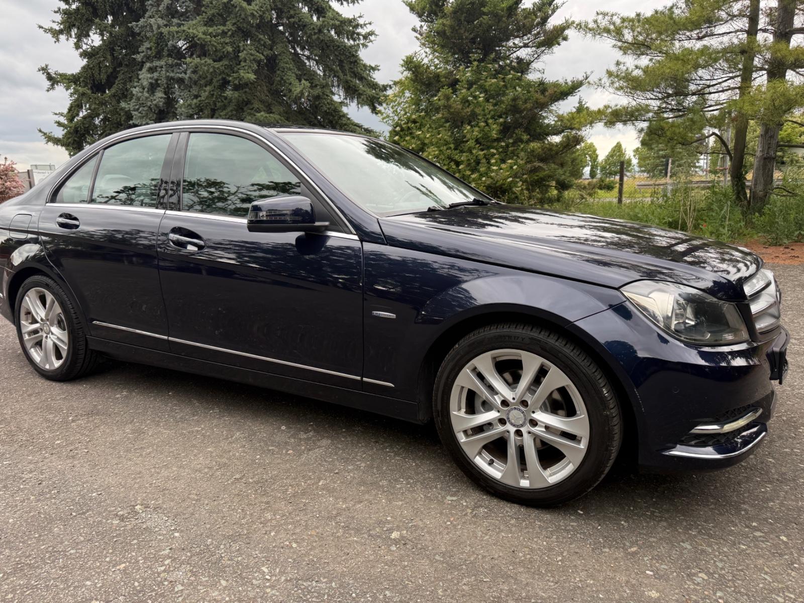 Mercedes-Benz C 180 AVANTGARDE Navi/AHK Schwenkbar Euro5