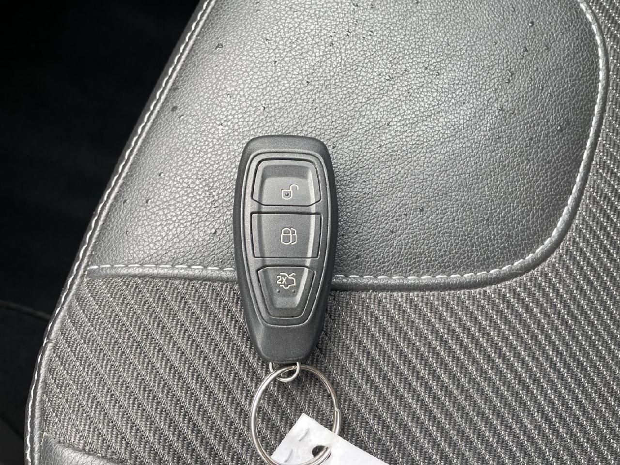 Fahrzeugabbildung Ford Kuga Titanium