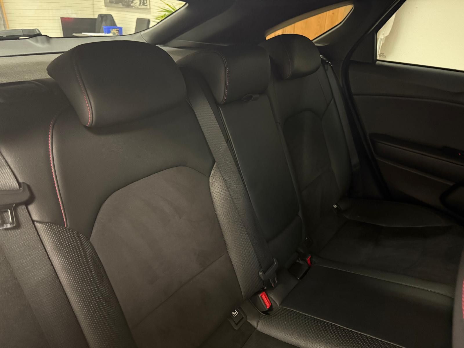 Fahrzeugabbildung Kia pro cee'd / ProCeed / LED / NAVI / SCHECKHEFT /