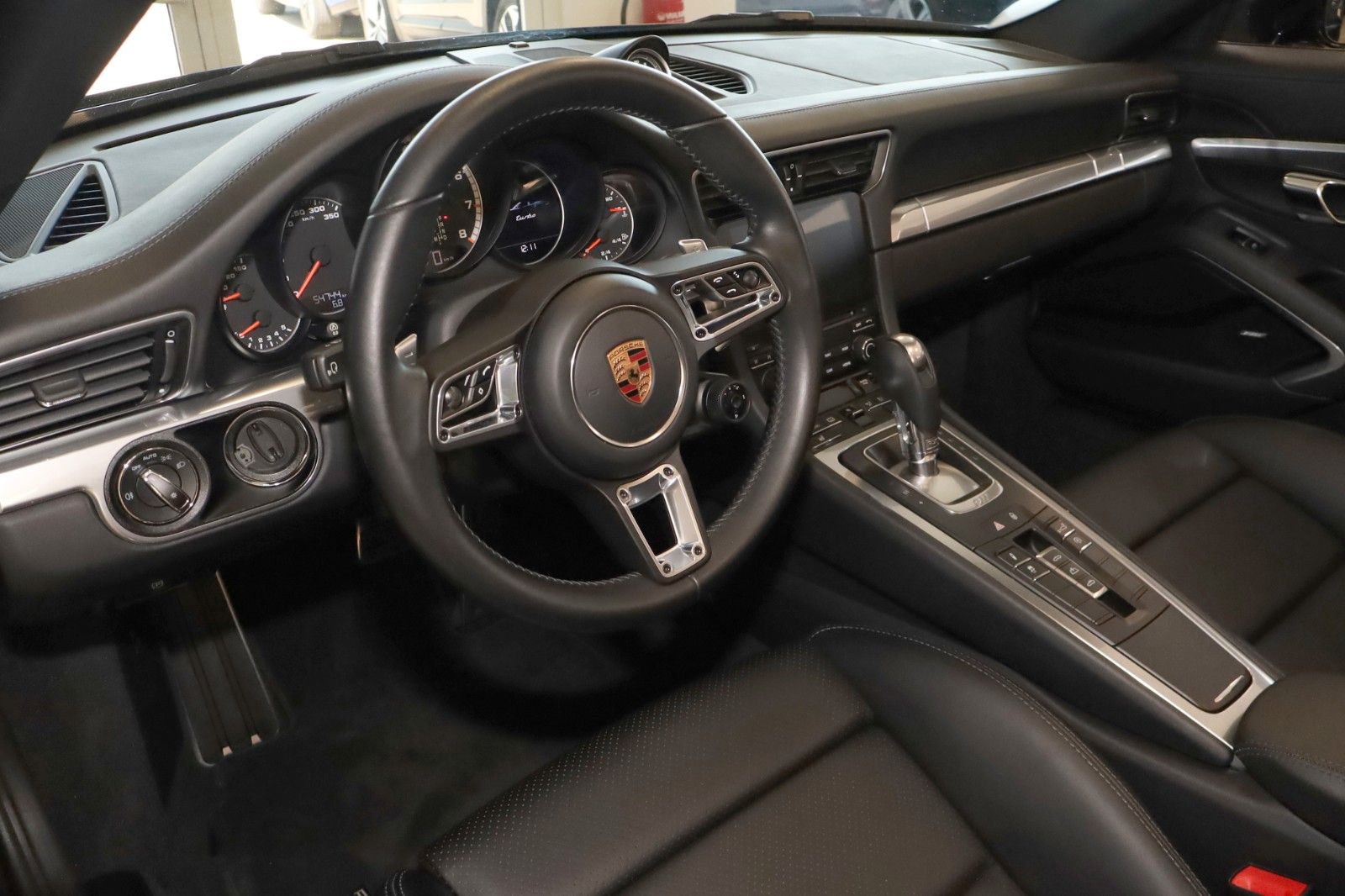 Fahrzeugabbildung Porsche 911 991.2  Turbo Cabrio LED, DAB, 18Wege, SWA