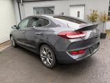 Hyundai i30 Fastback Premium Navi Teilleder PDC SHZ LED - Hyundai i30: Premium