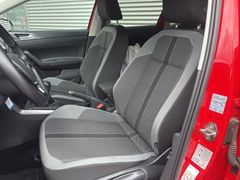 Fahrzeugabbildung Volkswagen Polo 1.0 TSI R-Line LED APP SHZ ACC 17``