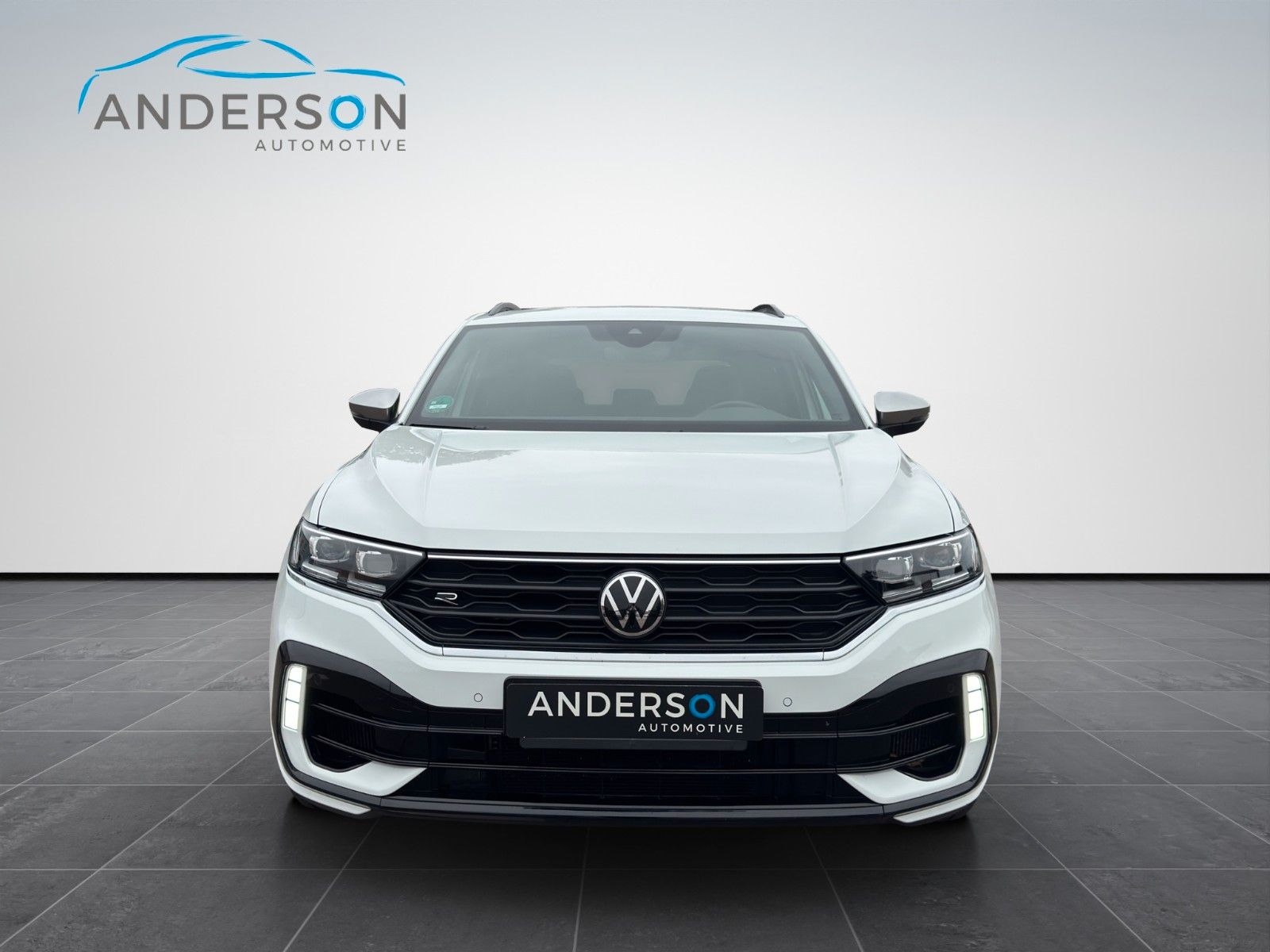 Fahrzeugabbildung Volkswagen T-ROC R 2.0 TSI KAM AHK AKRAPOVIC 19"