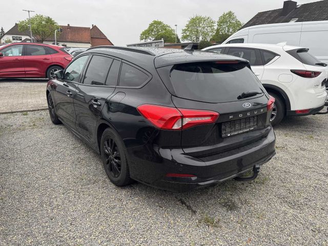 Ford Focus Turnier 1.0 ST-Line X NaviPanoAHK