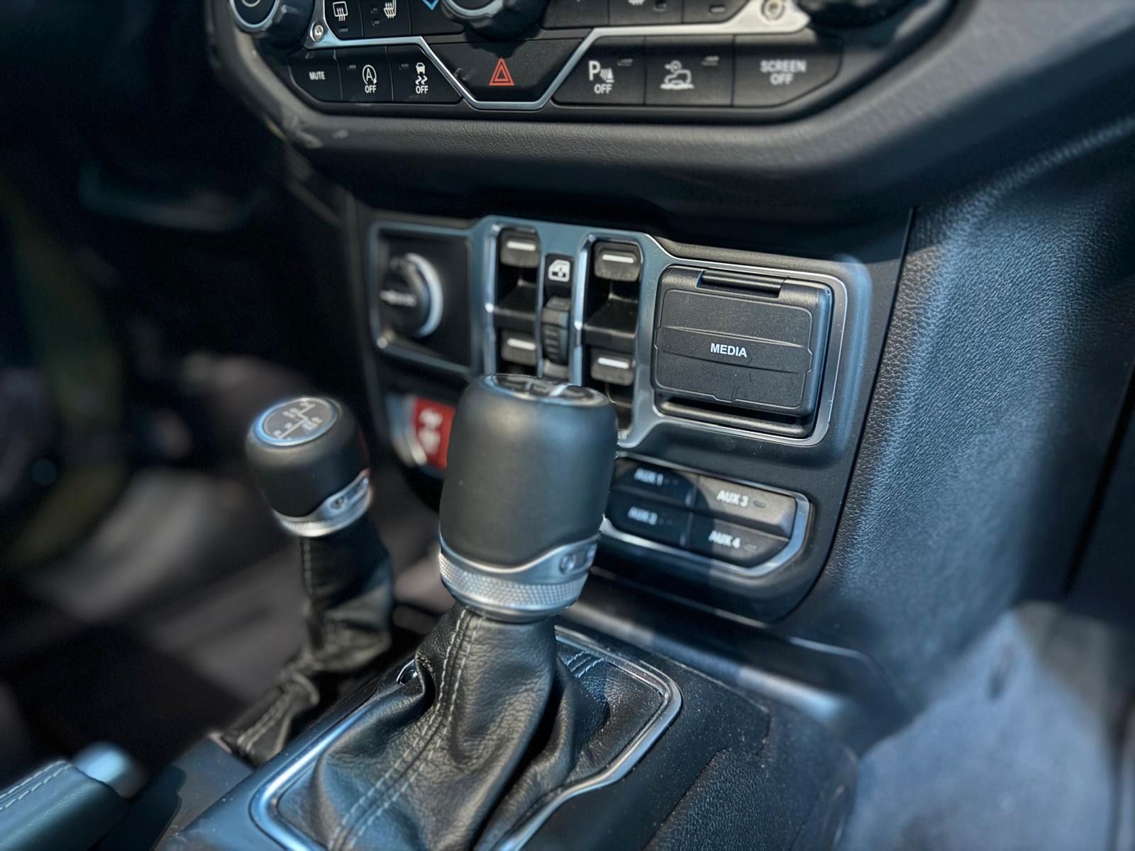 Fahrzeugabbildung Jeep WRANGLER RUBICON X 3.6L-V6 SEILWINDE-AHK-