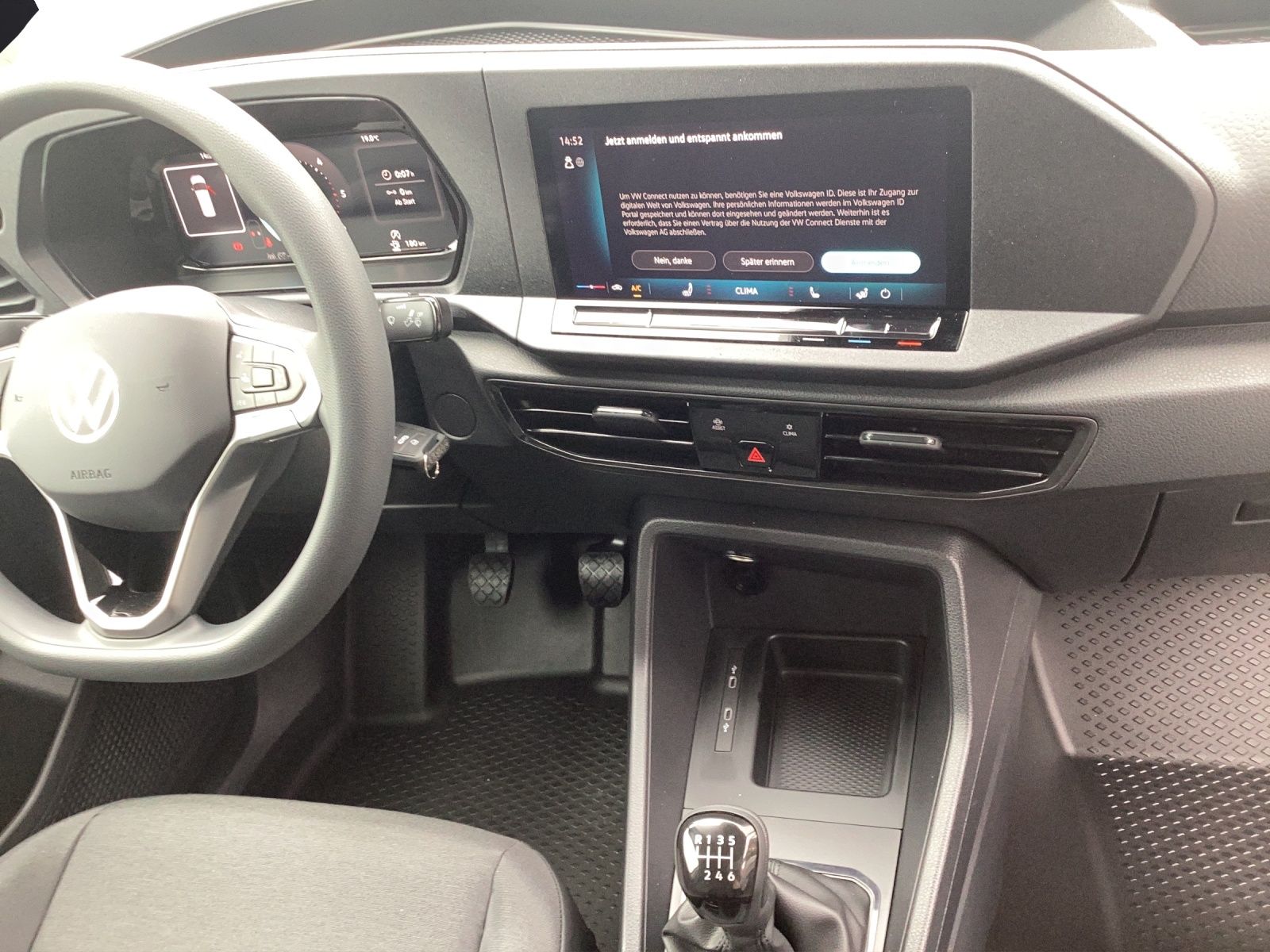 Fahrzeugabbildung Volkswagen Caddy TDI Kasten Maxi  4M LED AHK AID GRA PDC SH