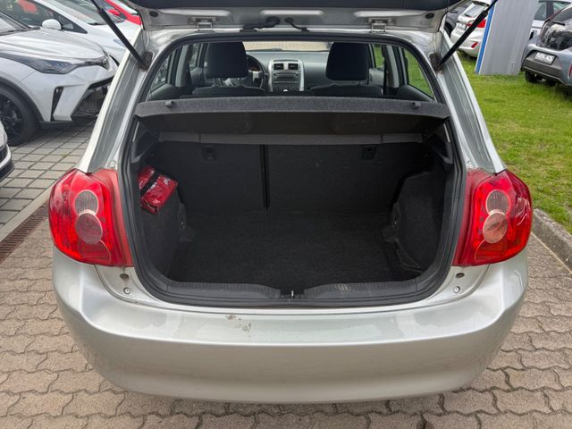 Toyota Auris Luna