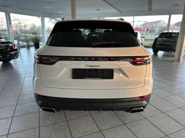 Porsche Cayenne - 5
