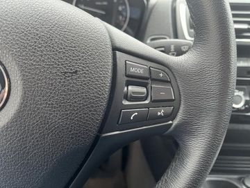 Bild 9 BMW 118 i Advantage 8- fach bereift