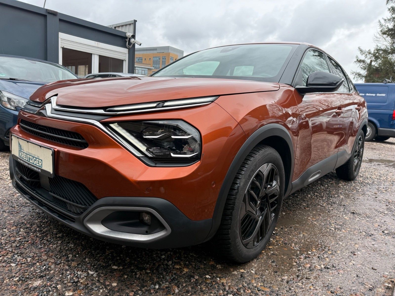 Fahrzeugabbildung Citroën C4 Lim. Shine -1.Hand-