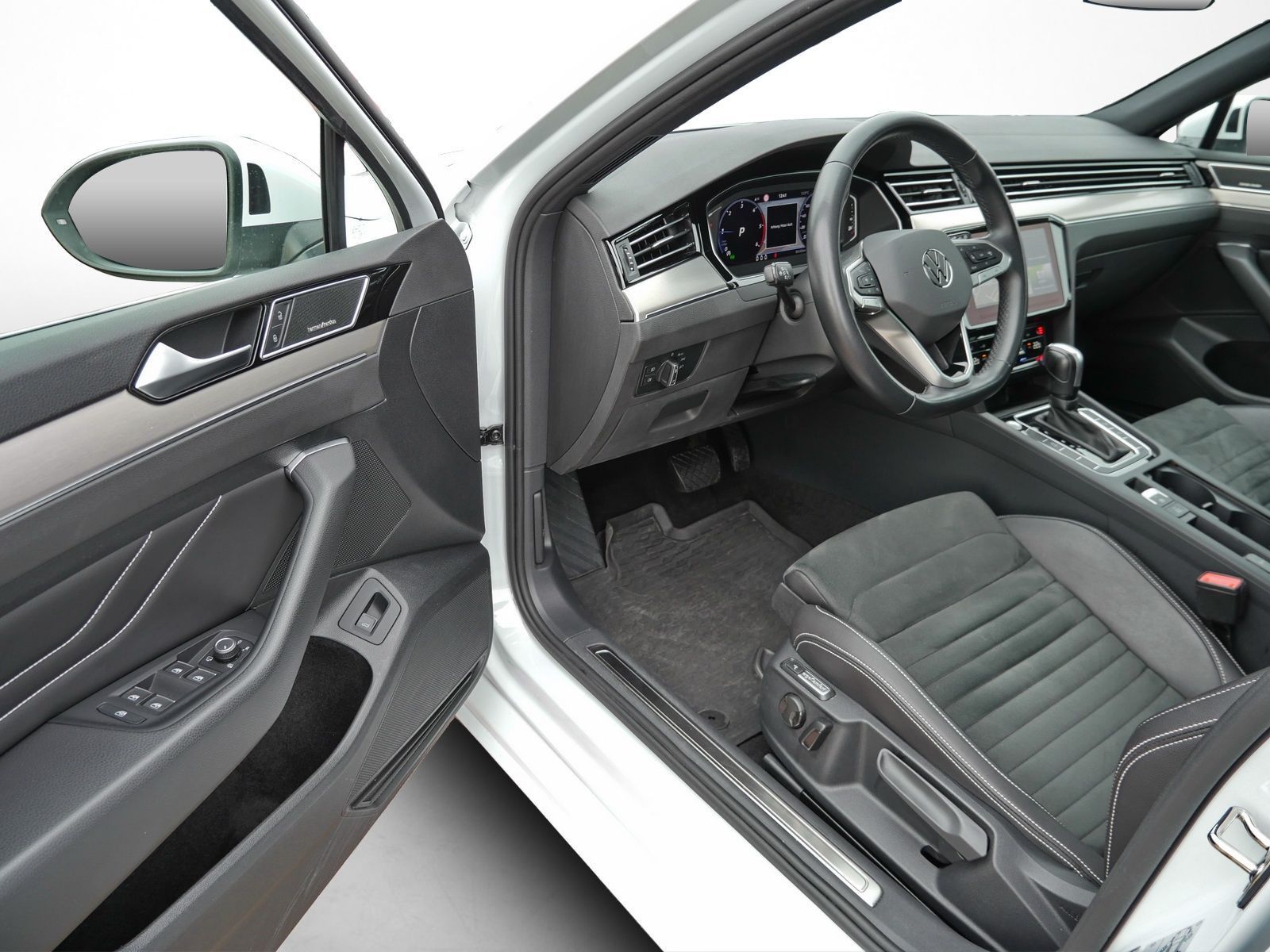 Volkswagen Passat Variant - Bild 14