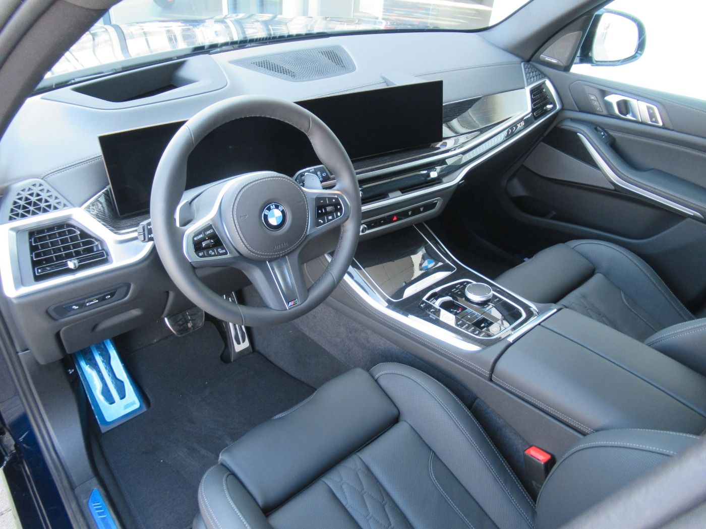Fahrzeugabbildung BMW X5 xDrive30d M-Sport-Pro MERINO/AHK/GSD/ACC/360