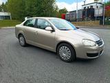 Volkswagen Jetta 1.6 Trendline Trendline - Volkswagen Jetta: Trendline