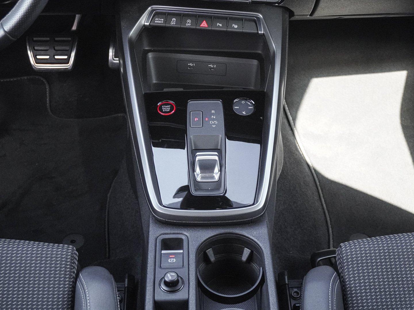 Audi S3 Sportback 2.0 TFSI quattro S tronic B&O PANO, миниатюра 15
