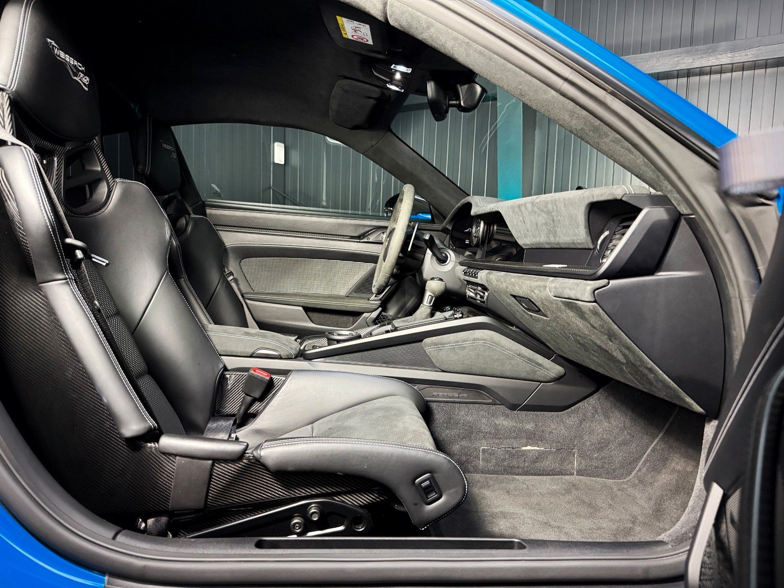 Fahrzeugabbildung Porsche 992 GT3 RS + Approved + Weissach + Sharkblue