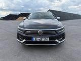 Volkswagen Passat Alltrack 4Motion DSG | Navi | AHK | PAN - schwarze Volkswagen Passat Alltrack