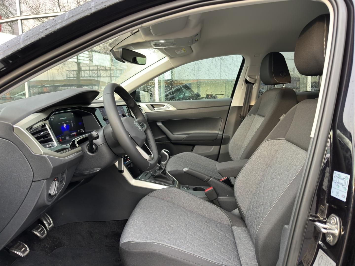 Fahrzeugabbildung Volkswagen Polo MOVE MOVE ,GJR,Navi,RFK,Klima.App-Connect ,