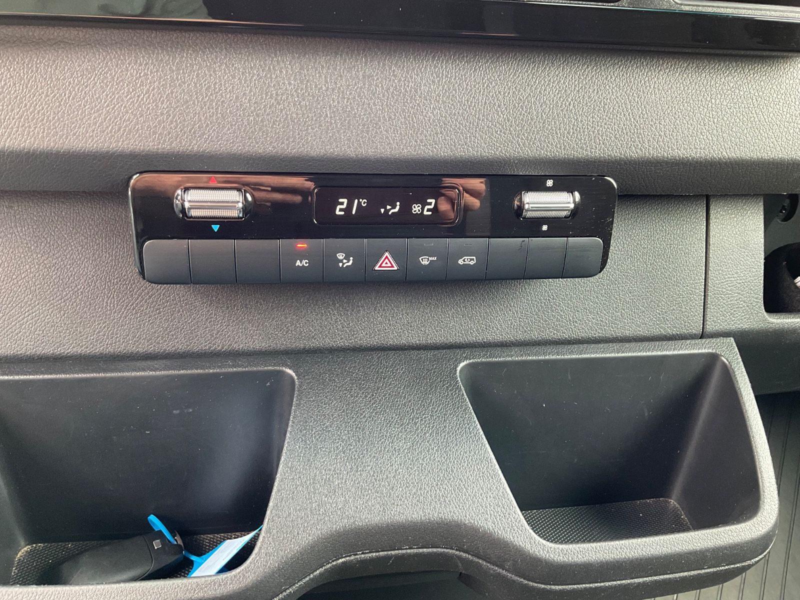 Fahrzeugabbildung Mercedes-Benz Sprinter 317 CDI,L2 H2,Automatik,Kamera,Navi,GJR