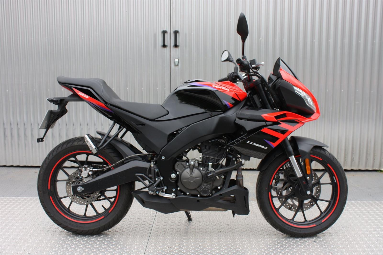 Aprilia Tuono 125 mit Werksgarantie