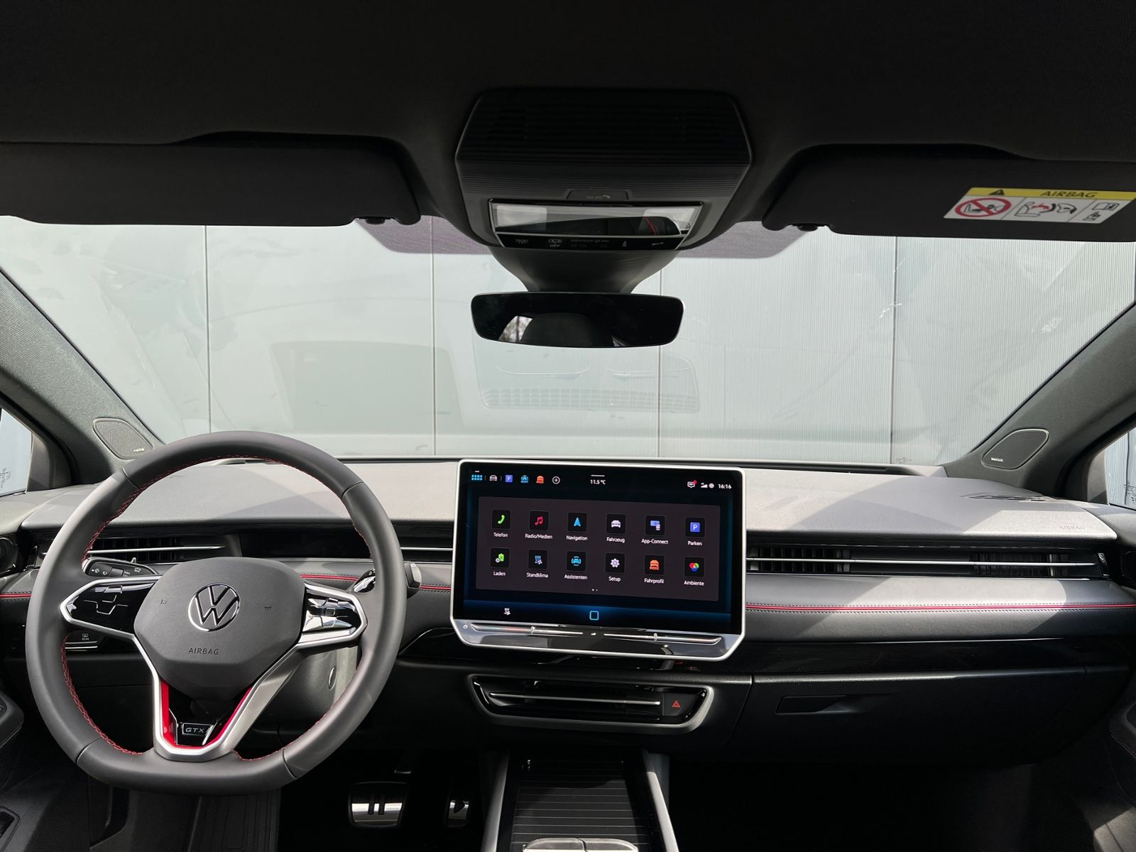 Fahrzeugabbildung Volkswagen ID.7 GTX Tourer 4MOTION 250 kW *AHK, Wärmepumpe,