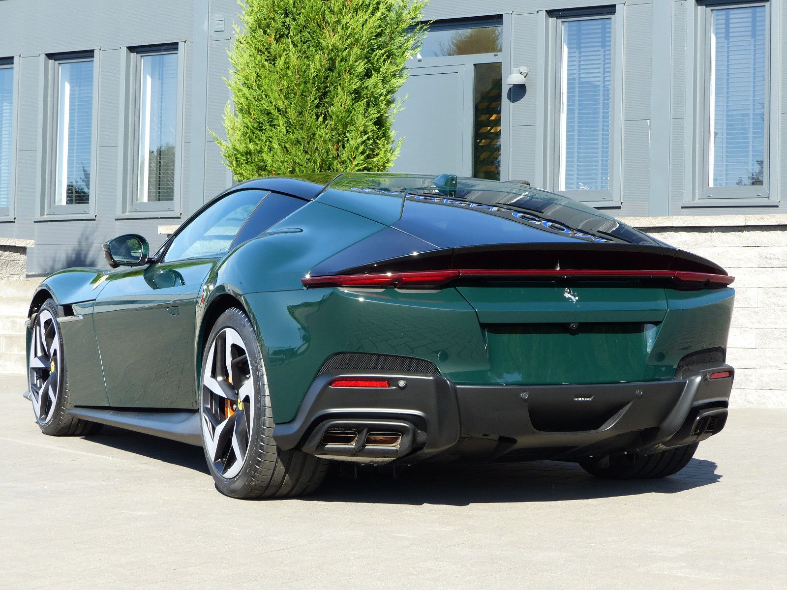 Fahrzeugabbildung Ferrari 12Cilindri *Inzahlungnahme/Trade-in*