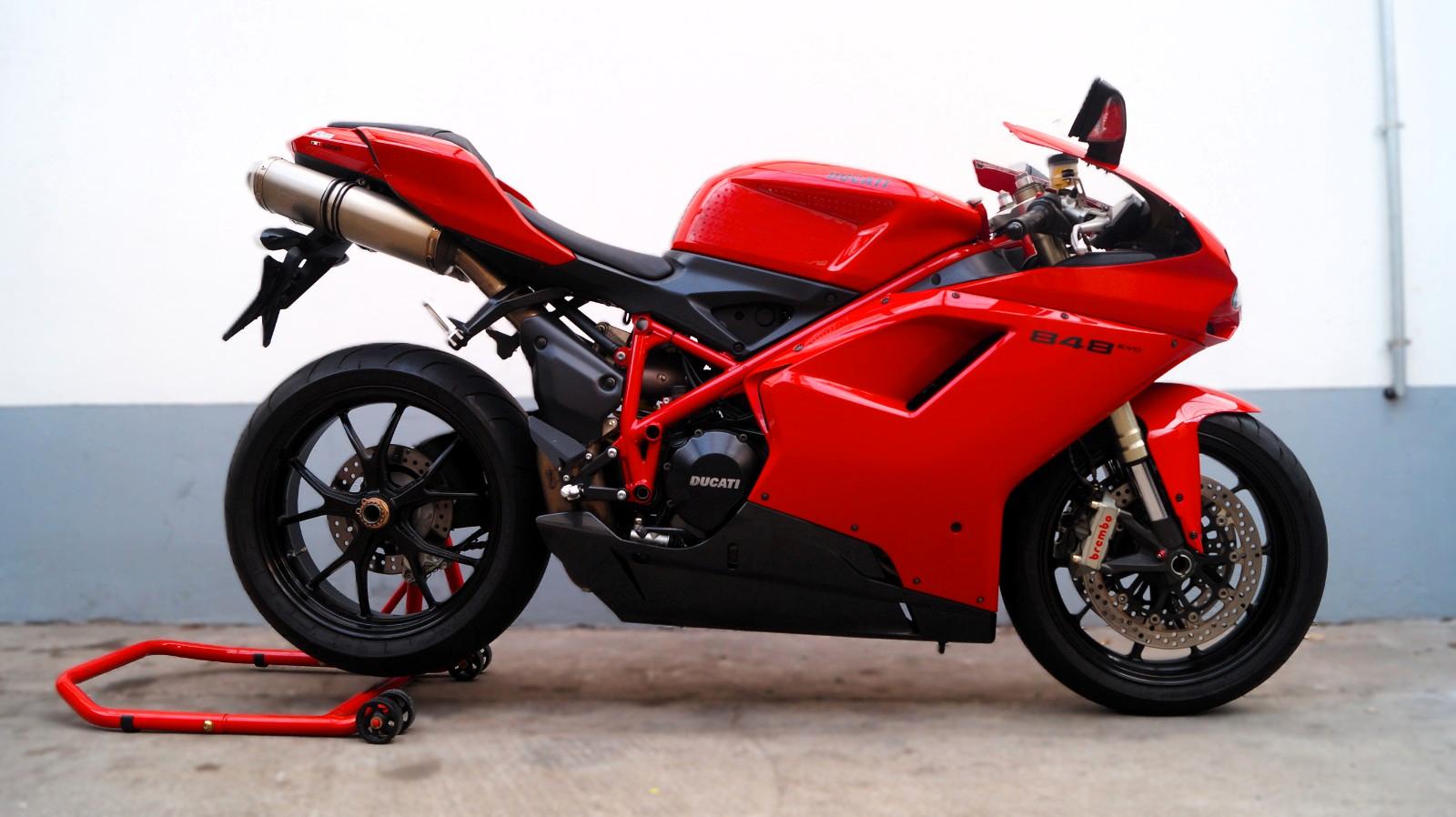 Ducati 848 EVO | Desmo Service NEU | TOP Zustand