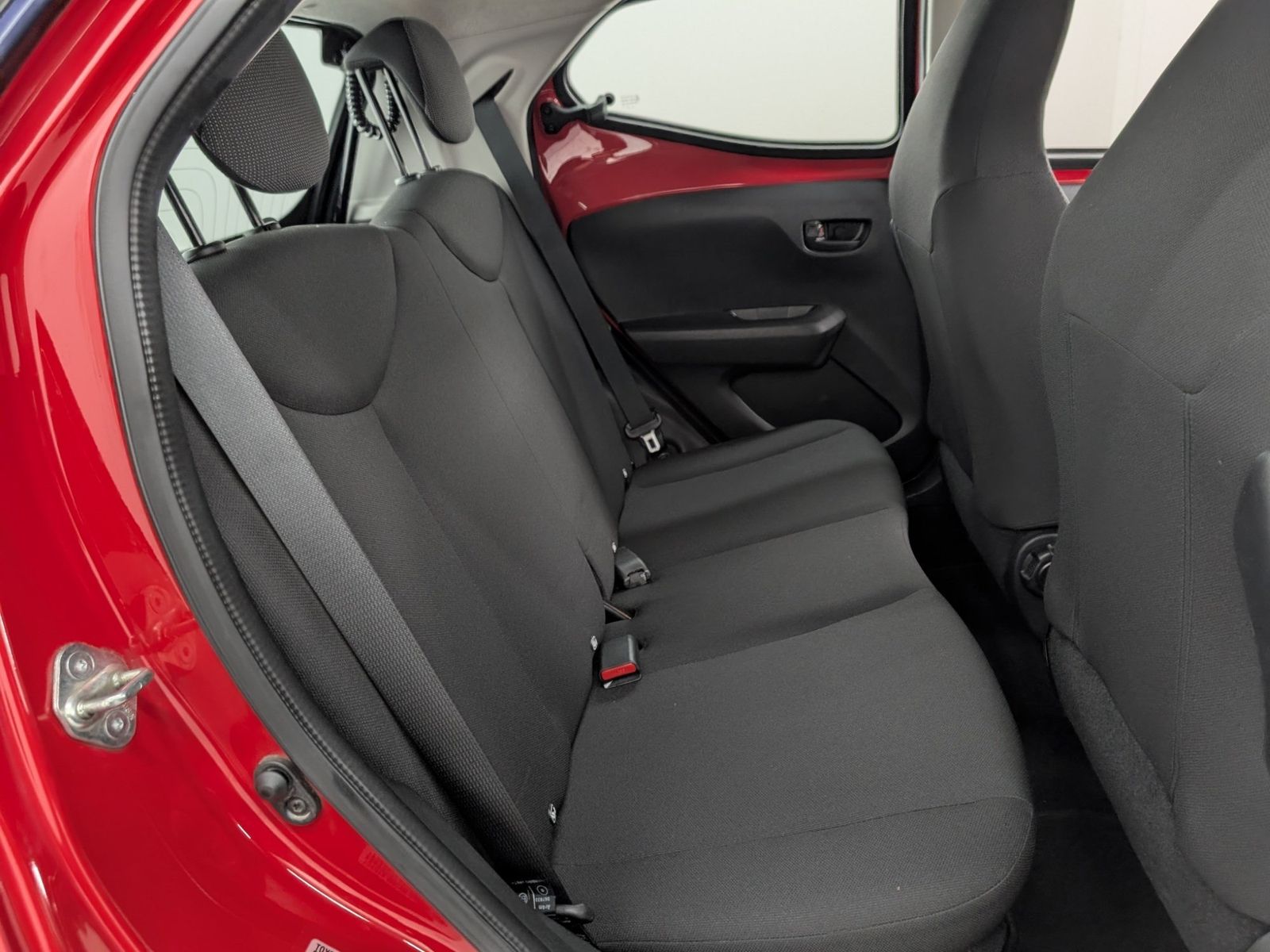 TOYOTA Aygo  1.0 x Klimaanlage – Bild 11