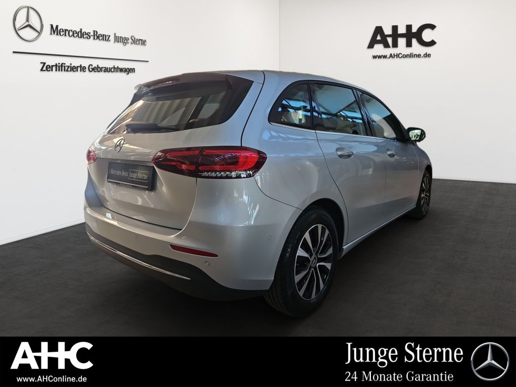 Fahrzeugabbildung Mercedes-Benz B 200 STYLE AHK Navi LED SHZ KAM SpurH ParkAss