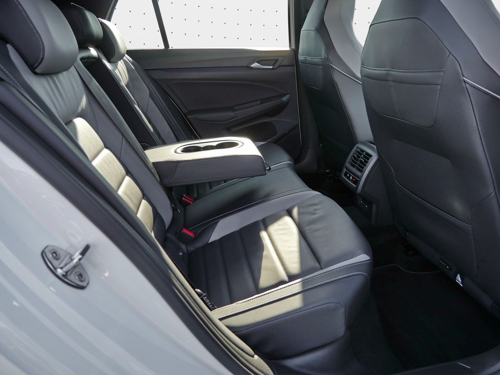 Volkswagen Golf - Bild 17
