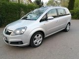 Opel Zafira B Cosmo Panoramadach 7 SITZE - Opel Zafira aus 2006