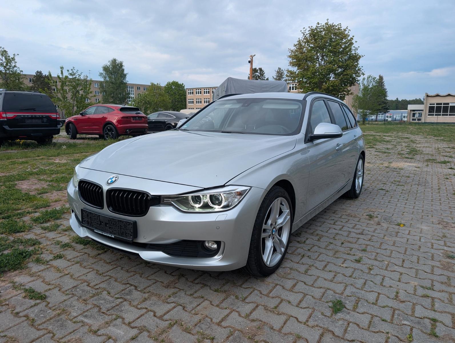 BMW 318d F31, BiXenon, AHK, Navi, Unfallfrei