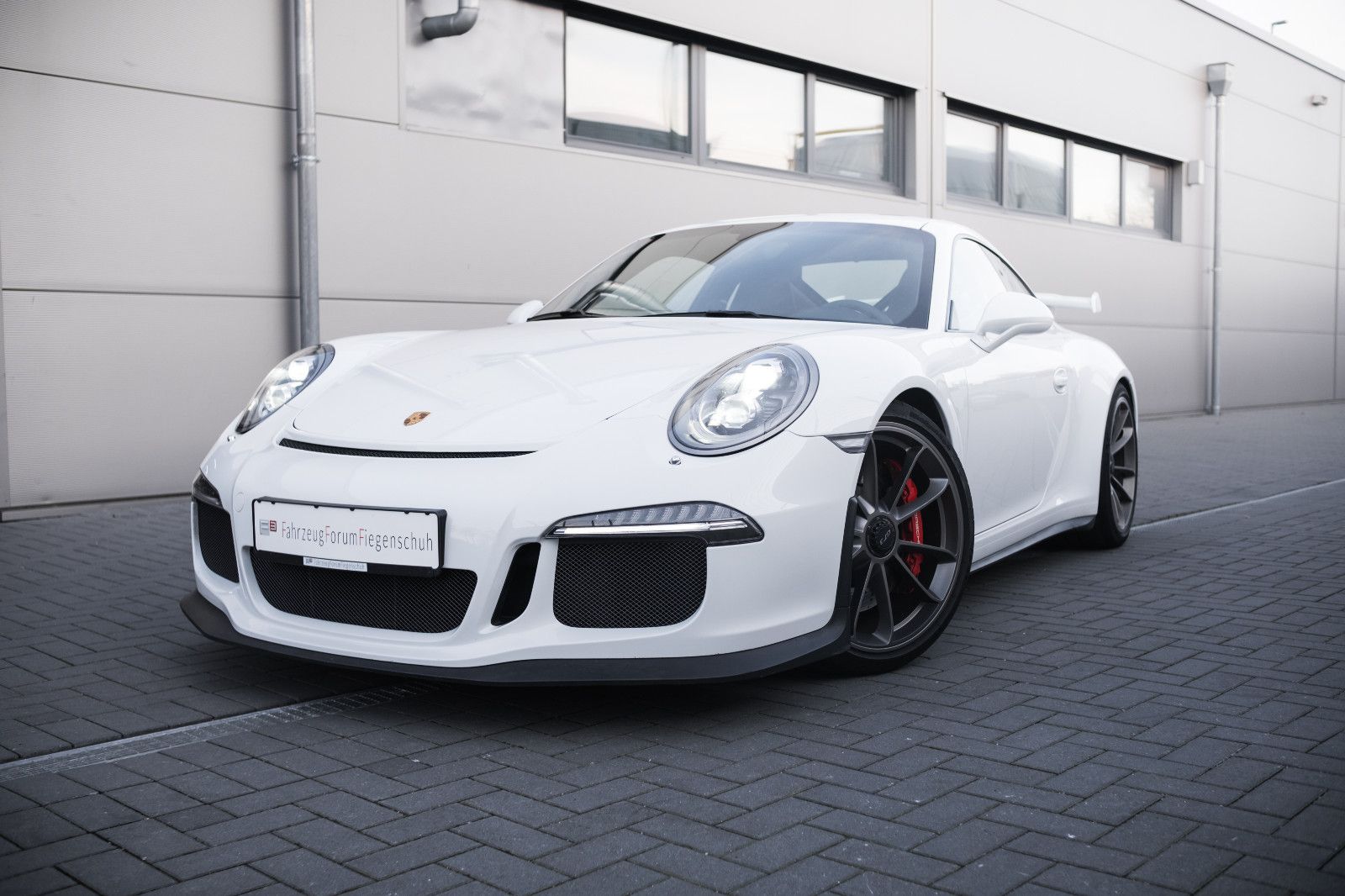 Fahrzeugabbildung Porsche 911/991.1 GT3-Clubsp.-LED-DAB-90Ltr.-Sp.-Chron