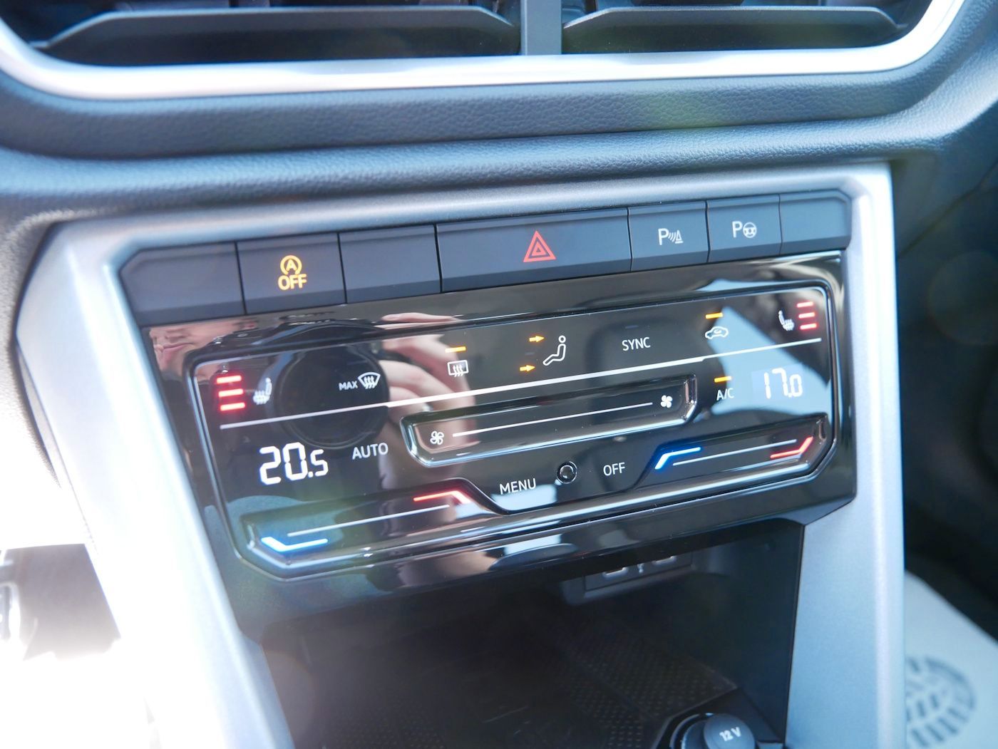 Fahrzeugabbildung Volkswagen T-Roc 1.0 TSI GOAL NEU37T AHK ACC SHZ+LHZ Allwet