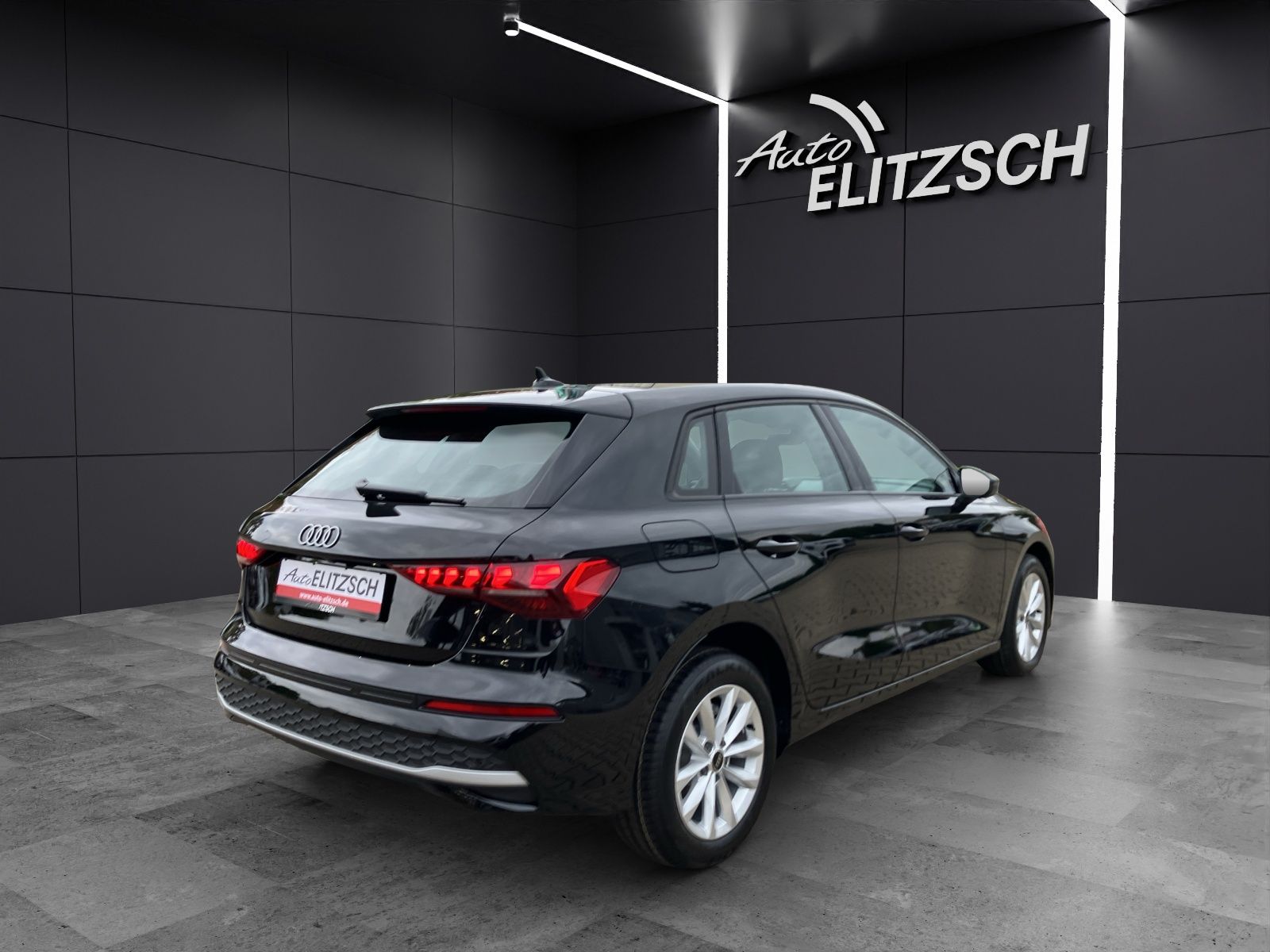 Fahrzeugabbildung Audi A3 Sportback TFSI advanced LED ACC NAVI RFK