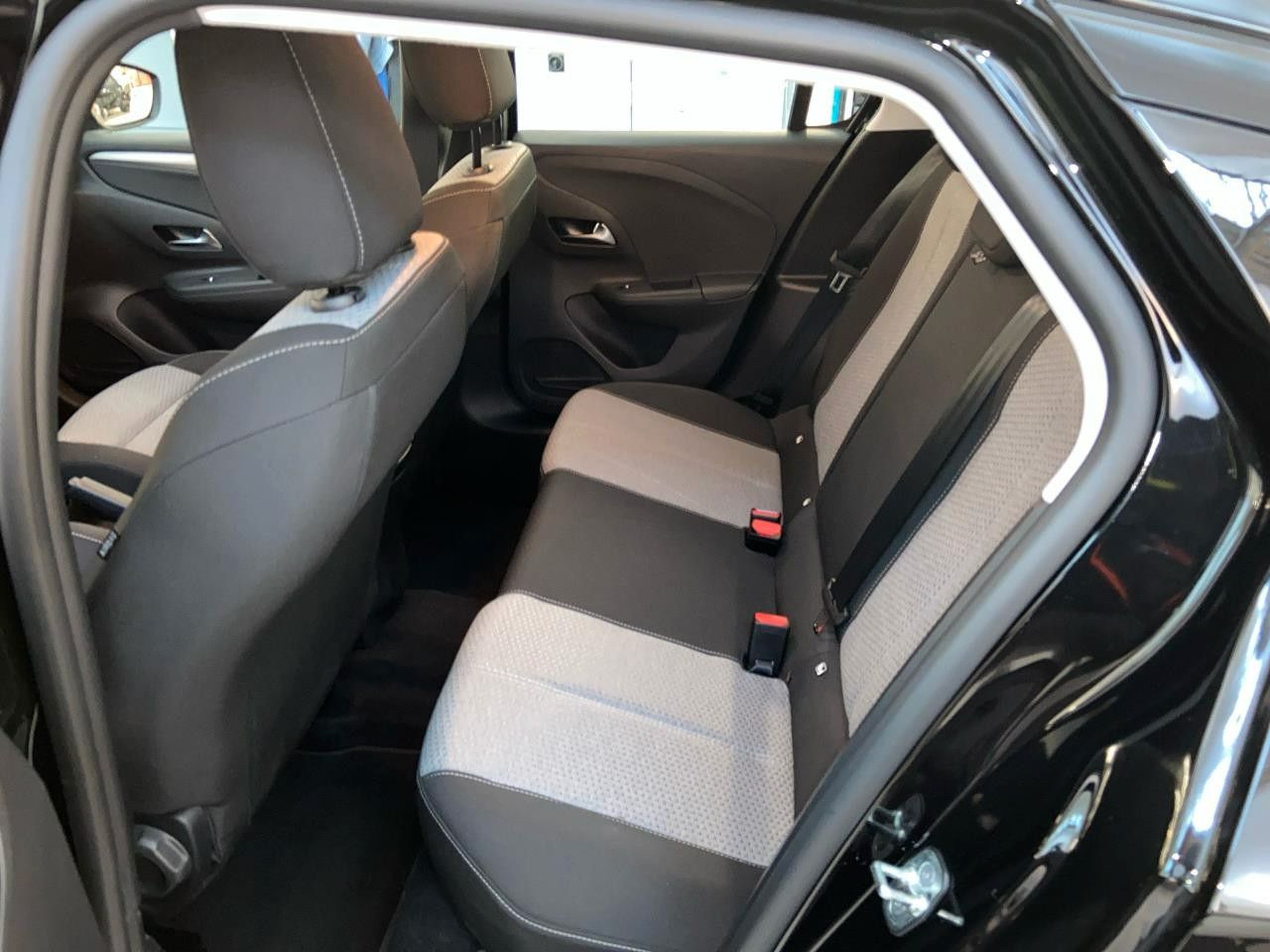 Fahrzeugabbildung Opel Corsa F 12L-75PS/Allwetter/Kamera/Sitzheizung!
