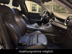 ALFA ROMEO Giulia 2.0 Turbo 16V Veloce Q4/ACC/CAM/NAVISHZ!