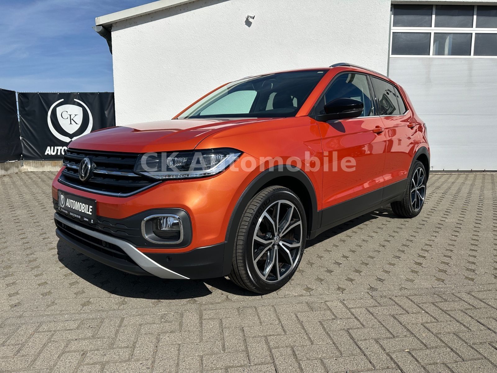 Fahrzeugabbildung Volkswagen T-Cross Style 1.0 TSi DSG/Navi/LED/ACC/Kamera
