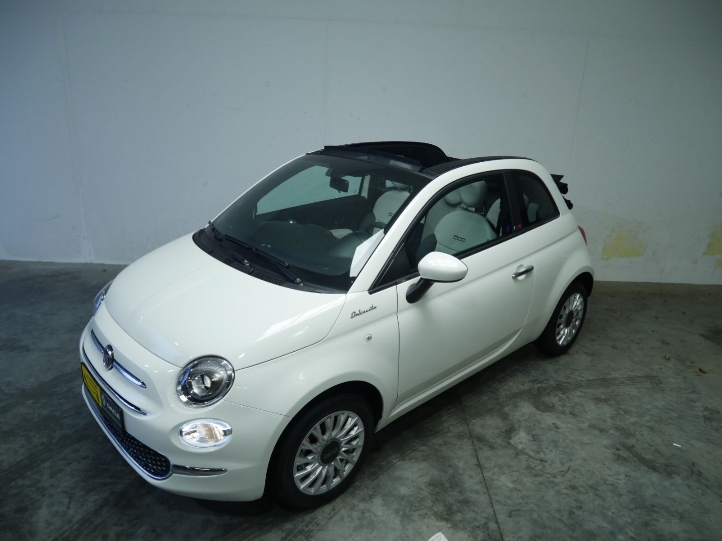 Fahrzeugabbildung Fiat 500C Cabrio DolceVita 1.0 Hybrid EU6d LED-Tagfah